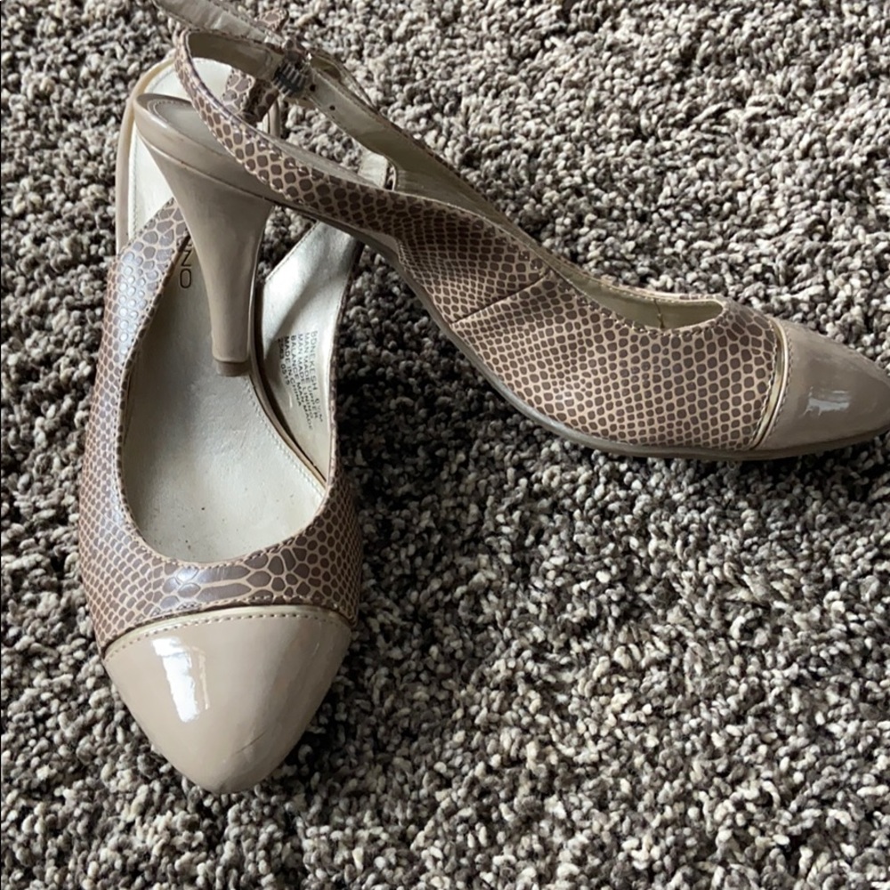 Heels - Picture 2 of 4